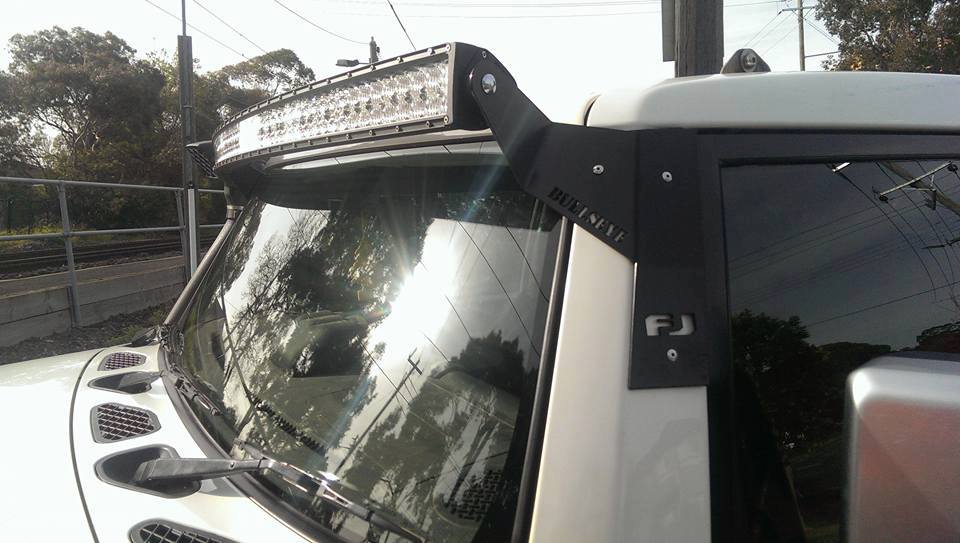 FJ Cruiser Toyota Bullseye Bracket Curved Lightbar Mount