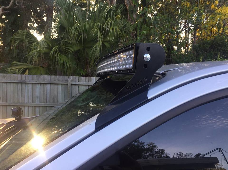 Isuzu MU-X/Colorado RG Bullseye Curved Lightbar Bracket 50"
