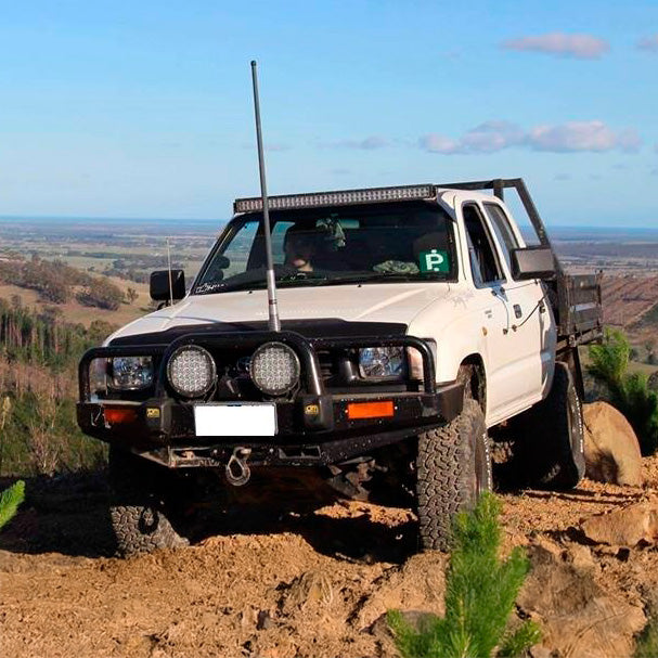 Toyota Hilux N60 Bullseye Bracket Curved Lightbar Mount