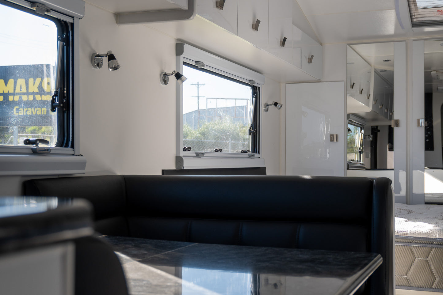 
                  
                    2022 Sunrise La Maison 23.5ft
                  
                