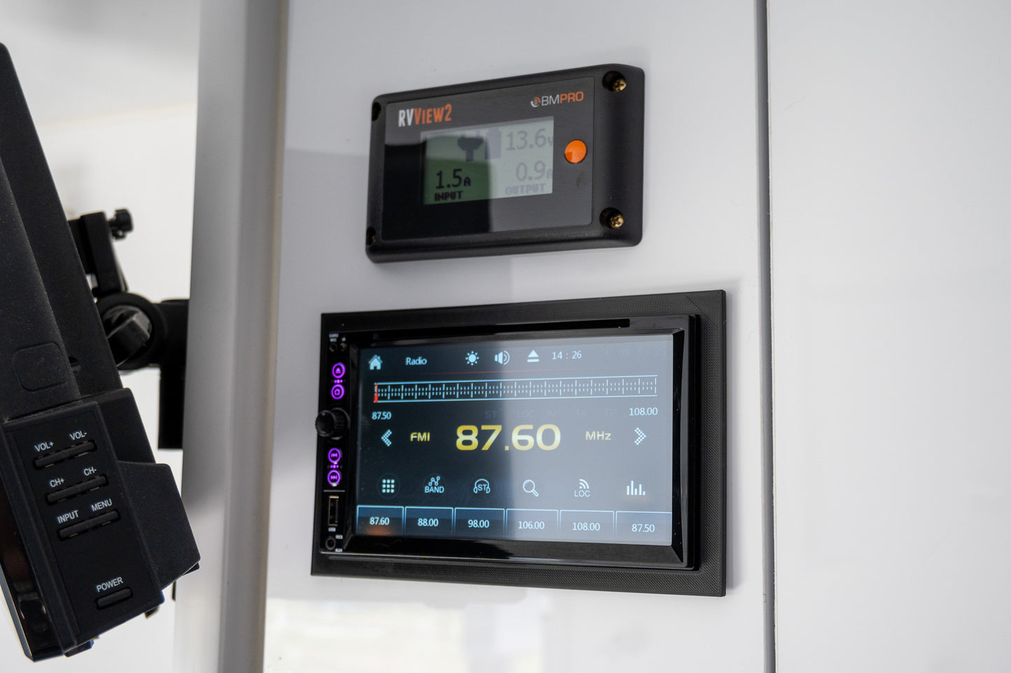 
                  
                    2022 Sunrise La Maison 23.5ft
                  
                