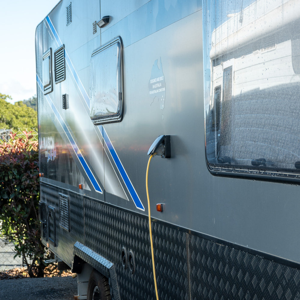 
                  
                    2022 Sunrise La Maison 23.5ft
                  
                