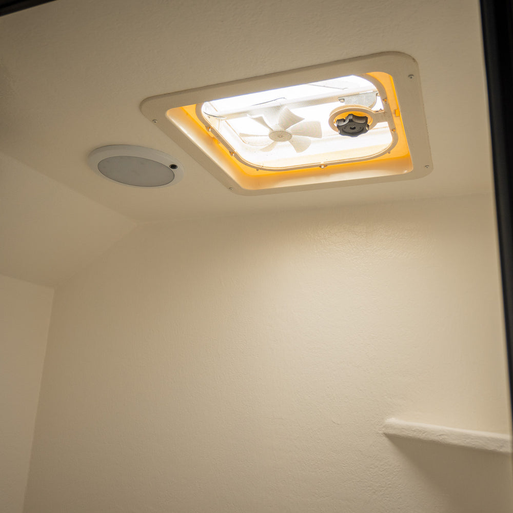 
                  
                    2020 RETREAT FRASER 216R
                  
                