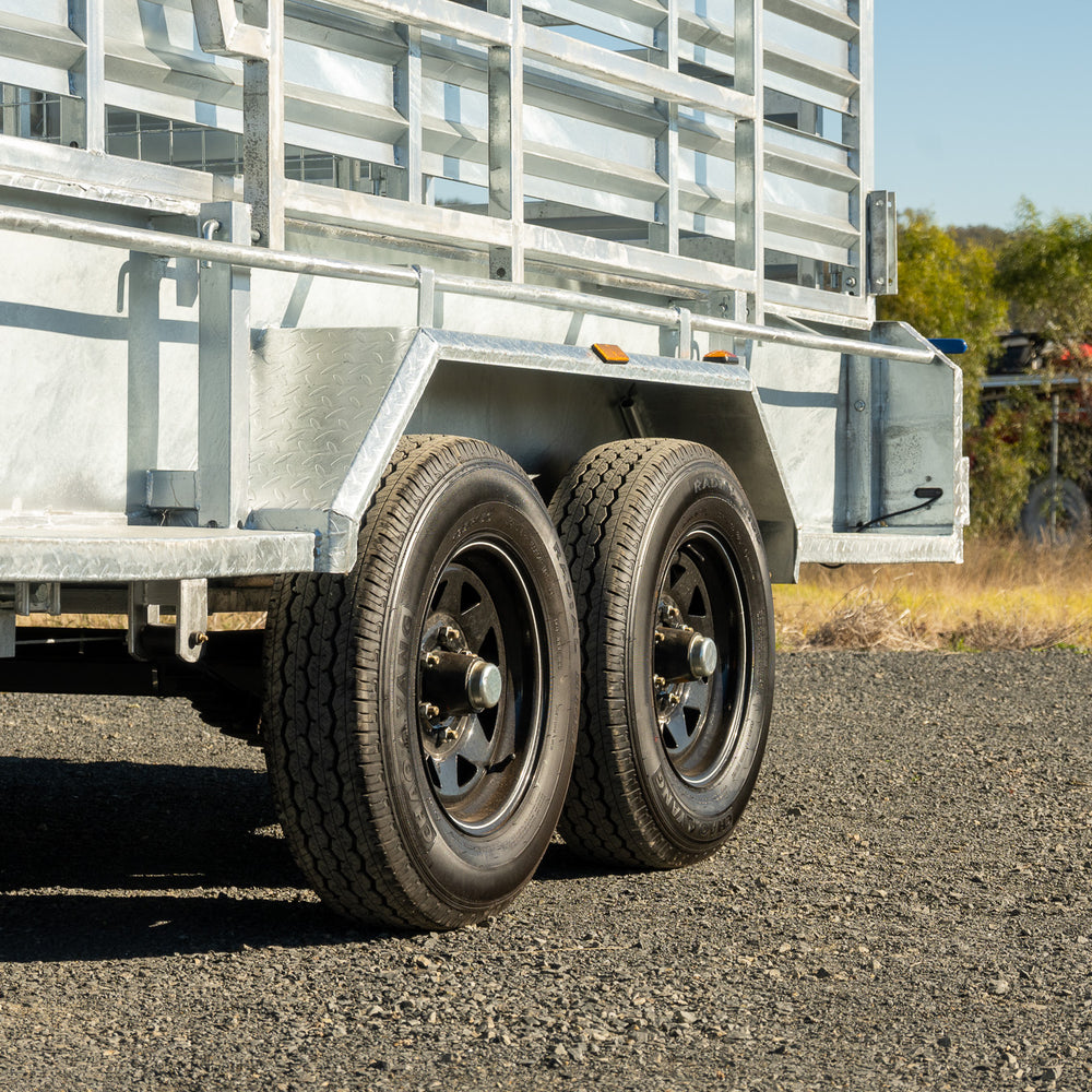 
                  
                    MAKS Cattle & Livestock Trailer
                  
                