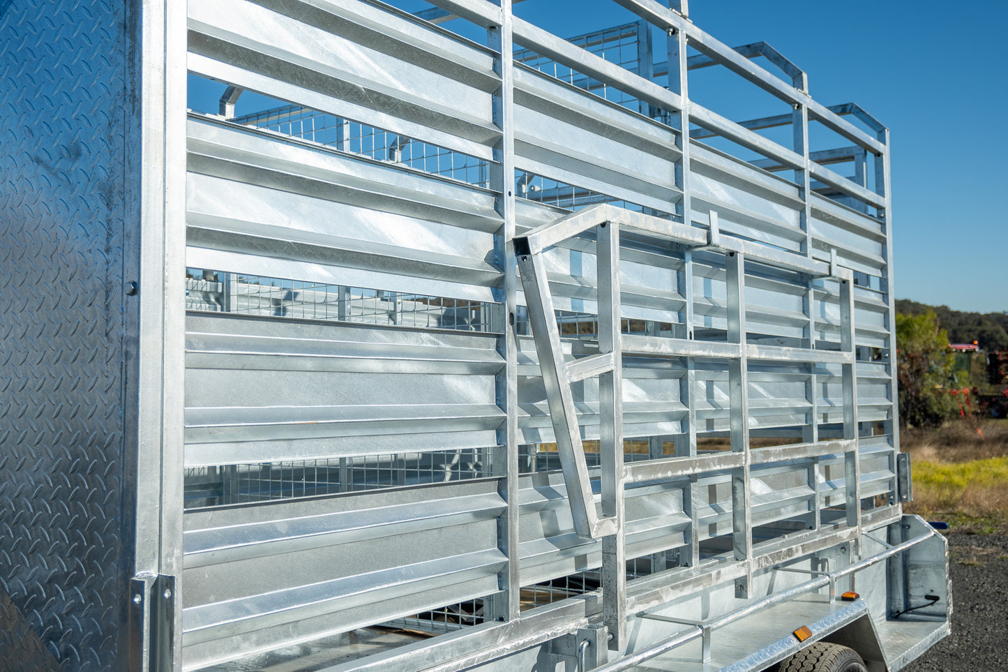 
                  
                    MAKS Cattle & Livestock Trailer
                  
                