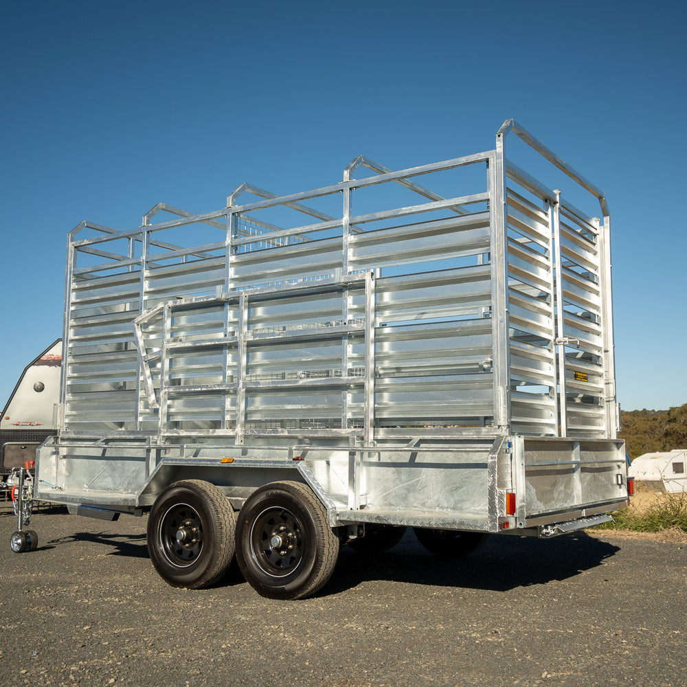
                  
                    MAKS Cattle & Livestock Trailer
                  
                
