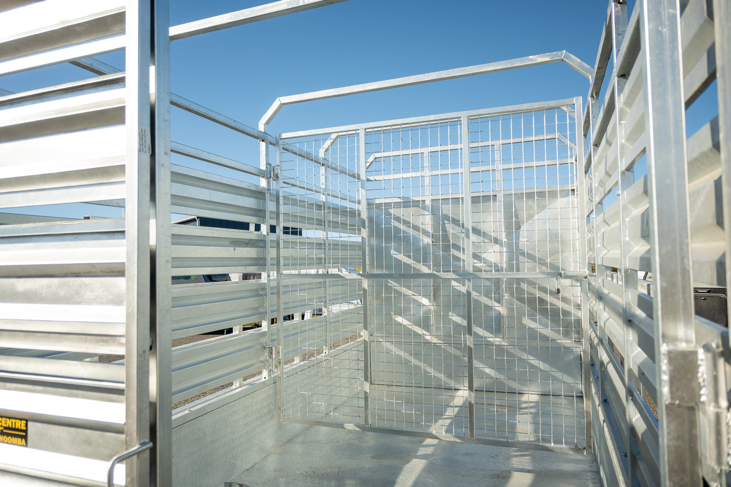 
                  
                    MAKS Cattle & Livestock Trailer
                  
                