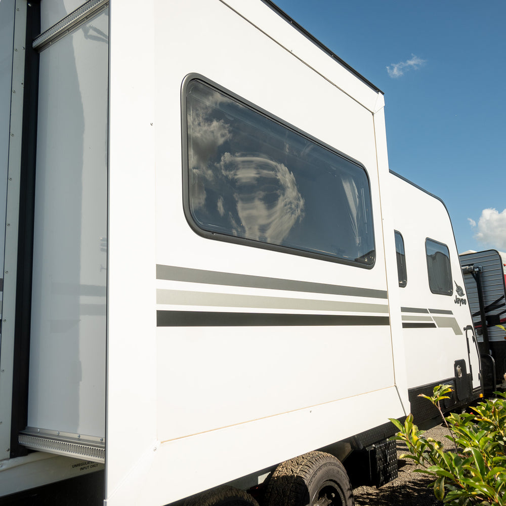 
                  
                    2024 Jayco Silverline 21'6"
                  
                