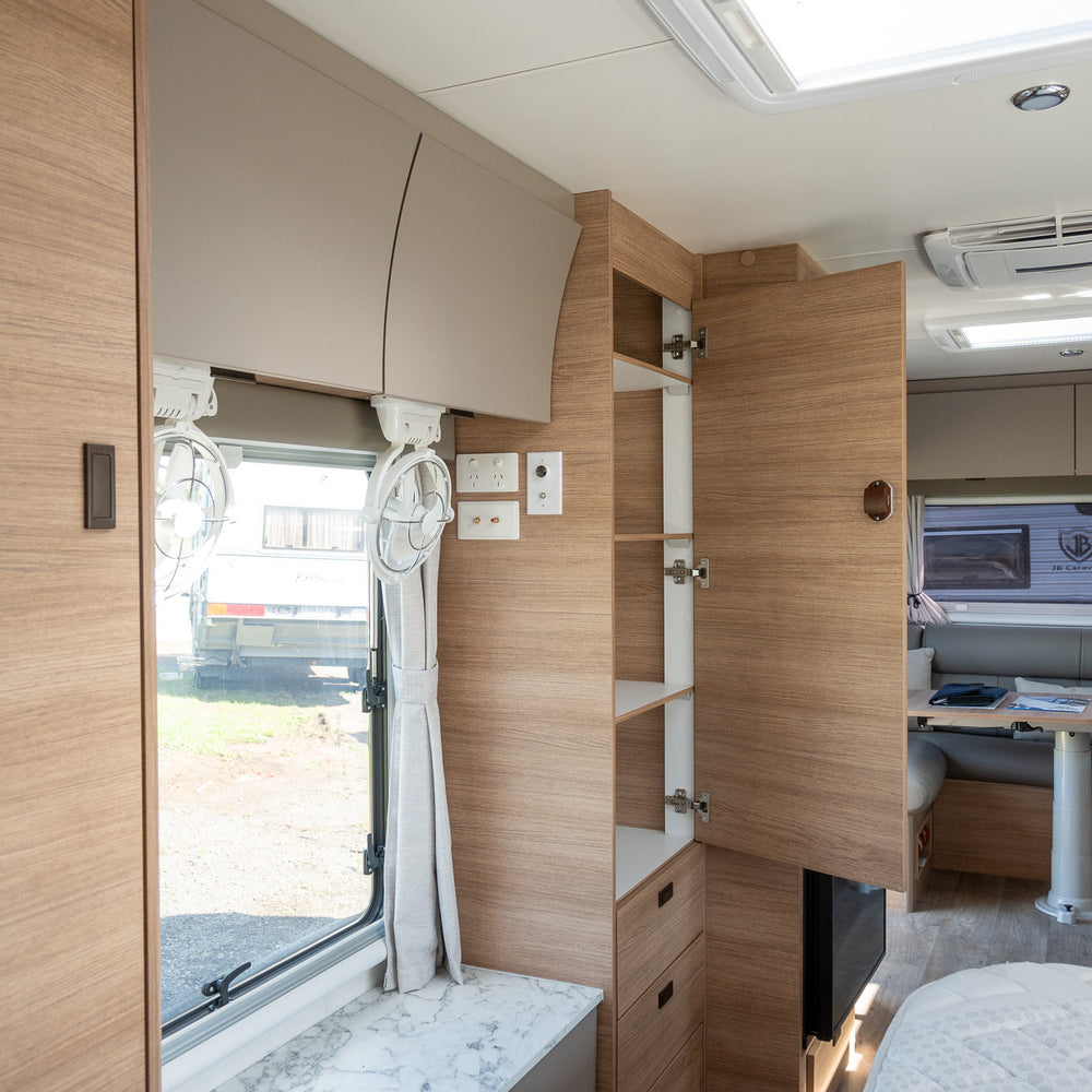 
                  
                    2024 Jayco Silverline 21'6"
                  
                