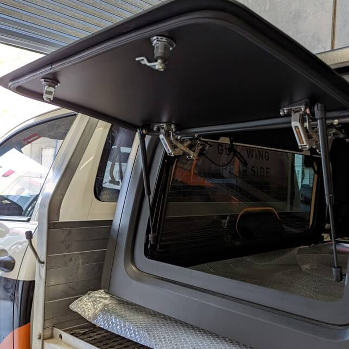 
                  
                    Emuwing Gullwing Window to Suit Jeep Wrangler JLU Unlimited 4-Door (2018–Present)
                  
                