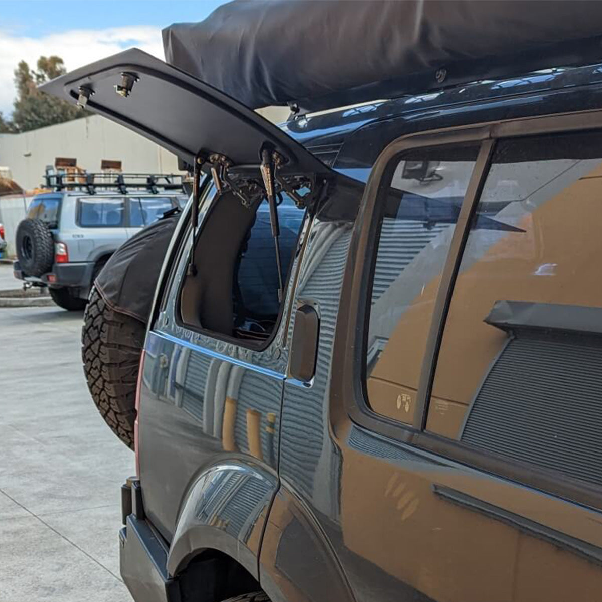 
                  
                    Emuwing Gullwing Window to Suit Nissan Pathfinder R51 (2004–2011)
                  
                