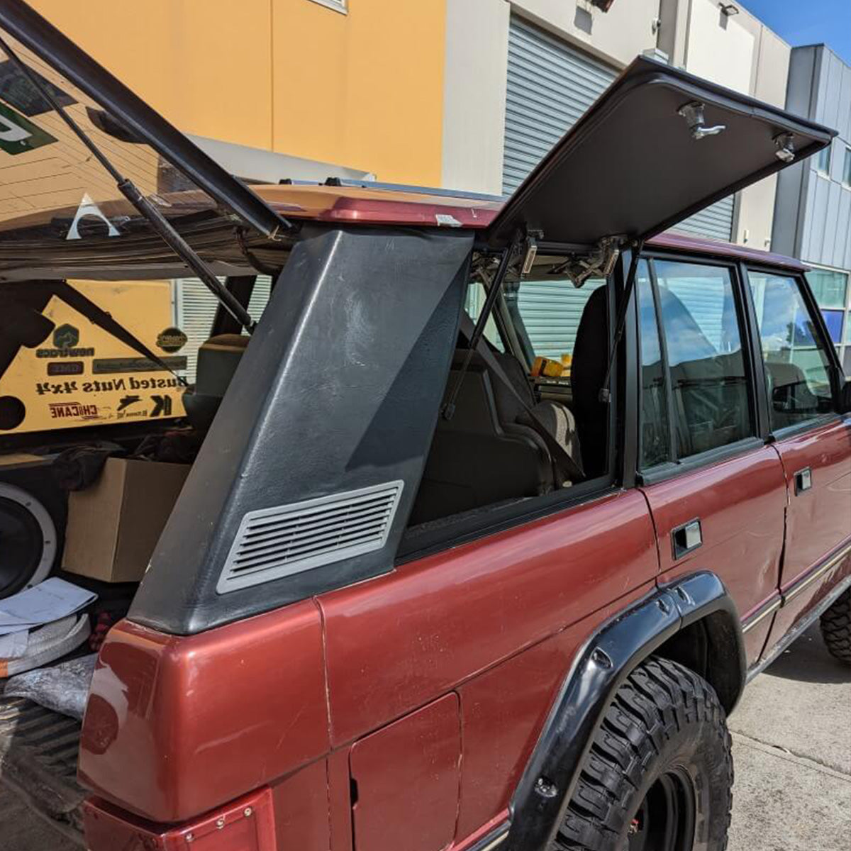 
                  
                    Emuwing Gullwing Window to Suit Range Rover Classic 4 Door
                  
                