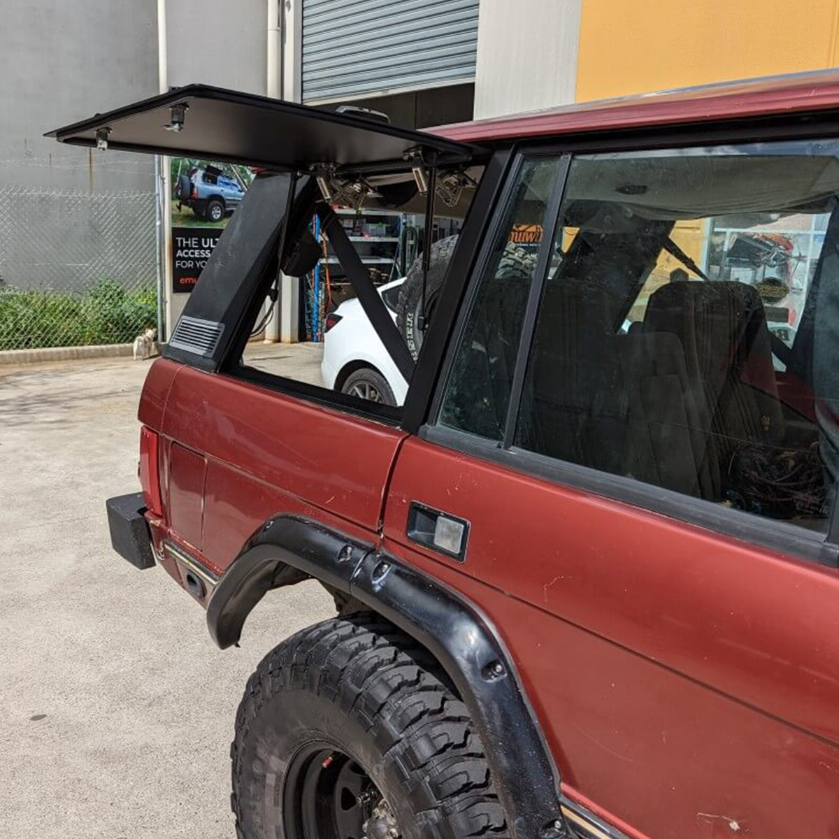 
                  
                    Emuwing Gullwing Window to Suit Range Rover Classic 4 Door
                  
                