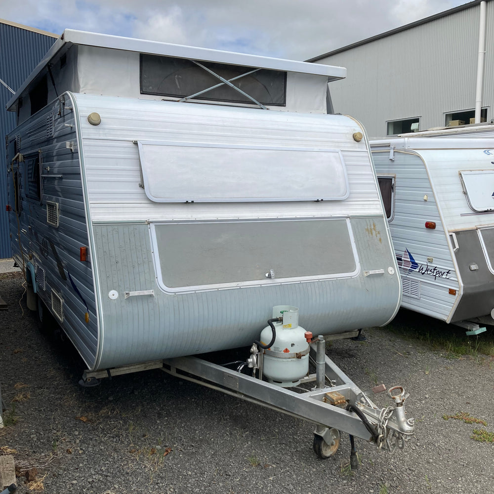 
                  
                    2003 Windsor Streamliner 17.5ft
                  
                