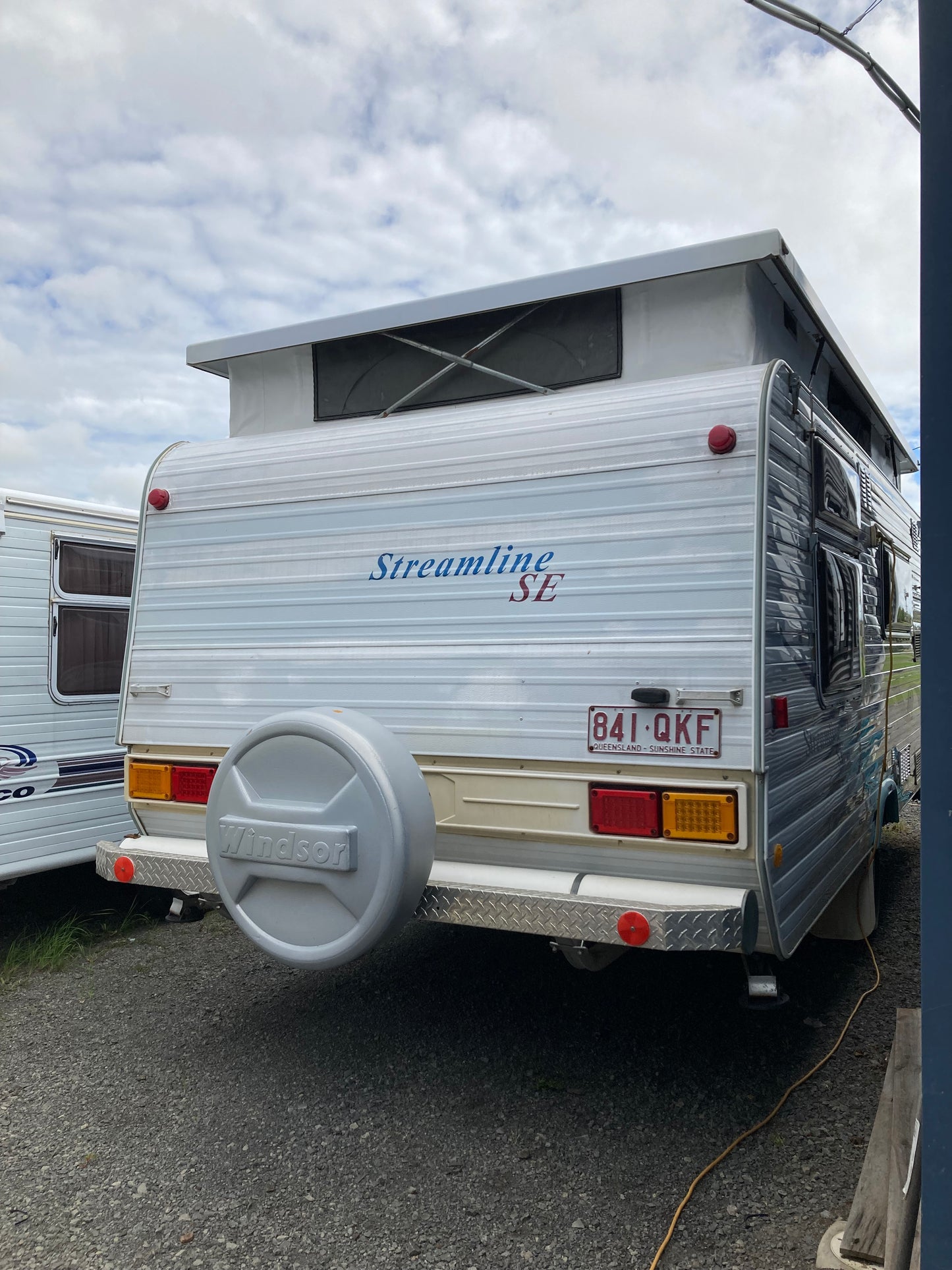 
                  
                    2003 Windsor Streamliner 17.5ft
                  
                