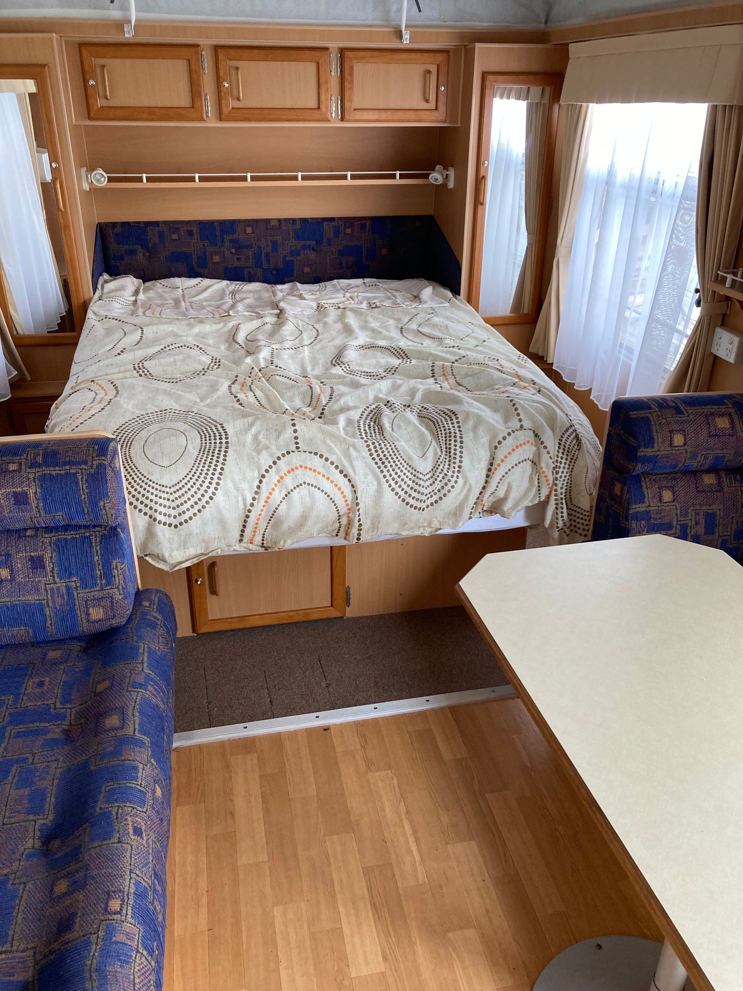 
                  
                    2003 Windsor Streamliner 17.5ft
                  
                