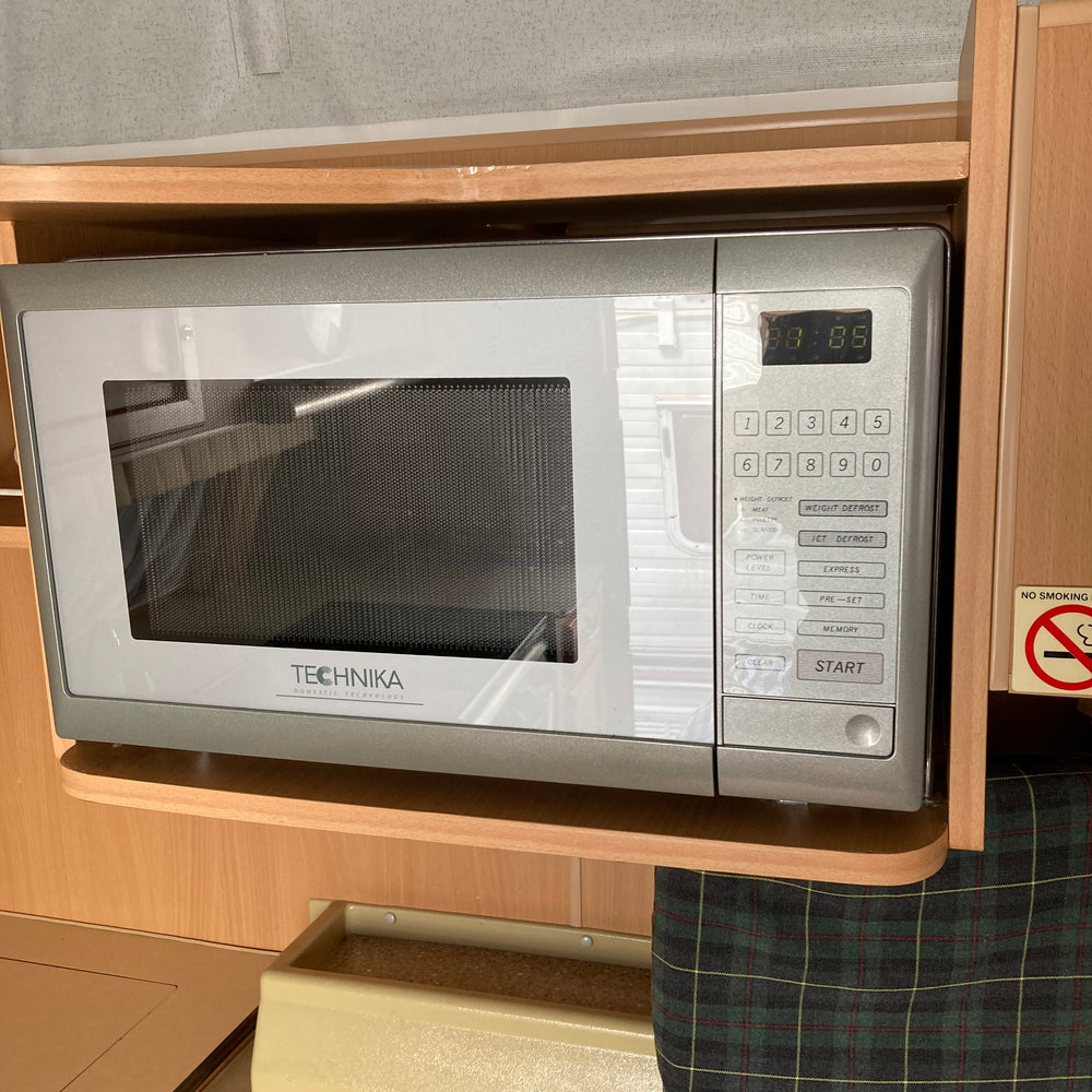 
                  
                    2003 Windsor Streamliner 17.5ft
                  
                