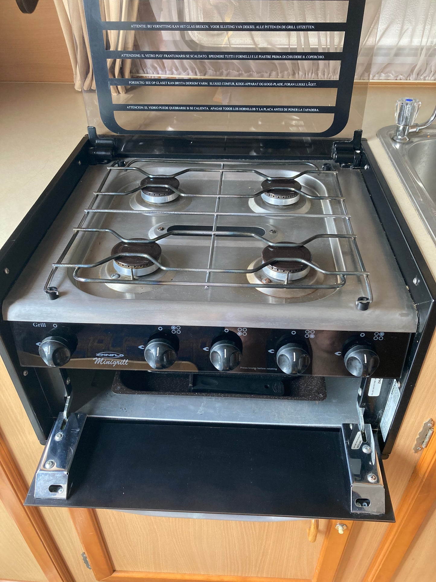 
                  
                    2003 Windsor Streamliner 17.5ft
                  
                