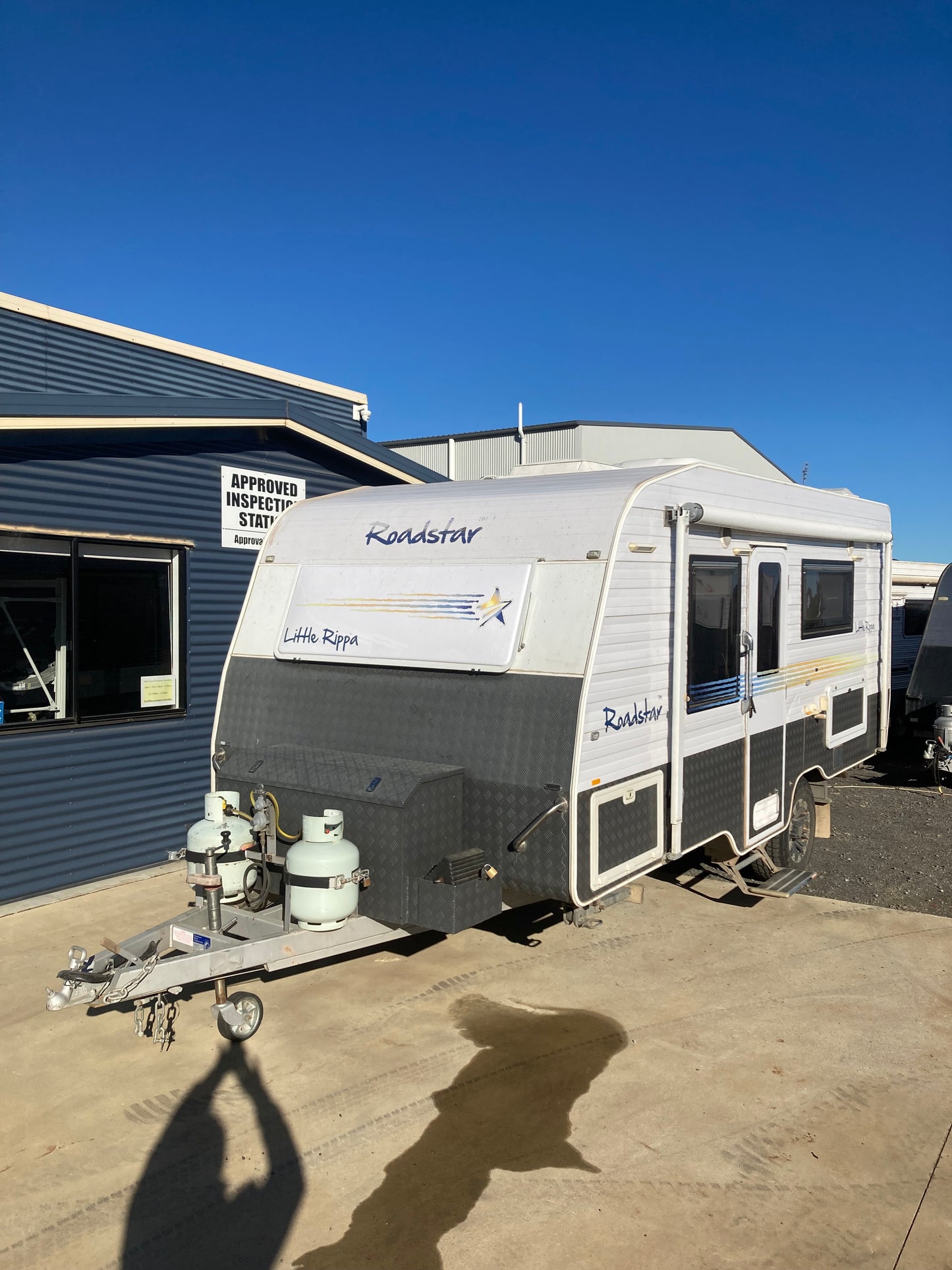 
                  
                    (SOLD) 2014 Roadstar Little Rippa 17.5ft
                  
                