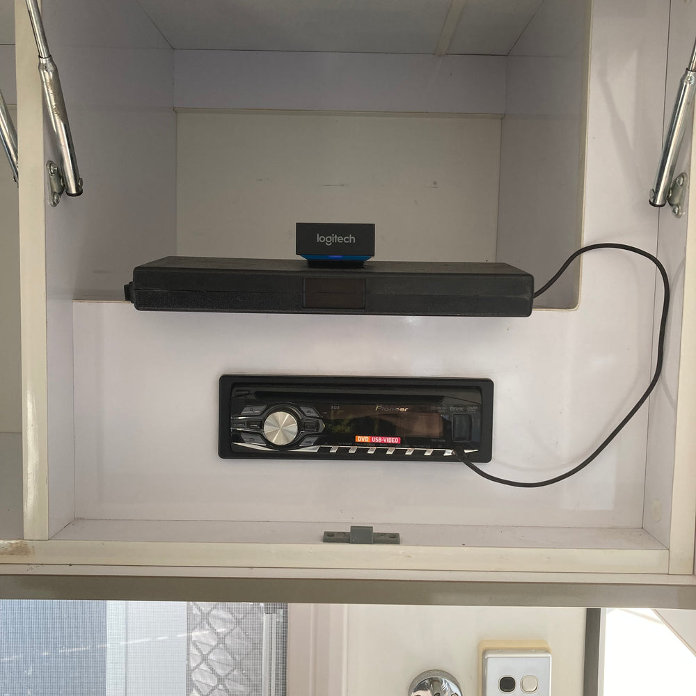 
                  
                    (SOLD) 2014 Roadstar Little Rippa 17.5ft
                  
                