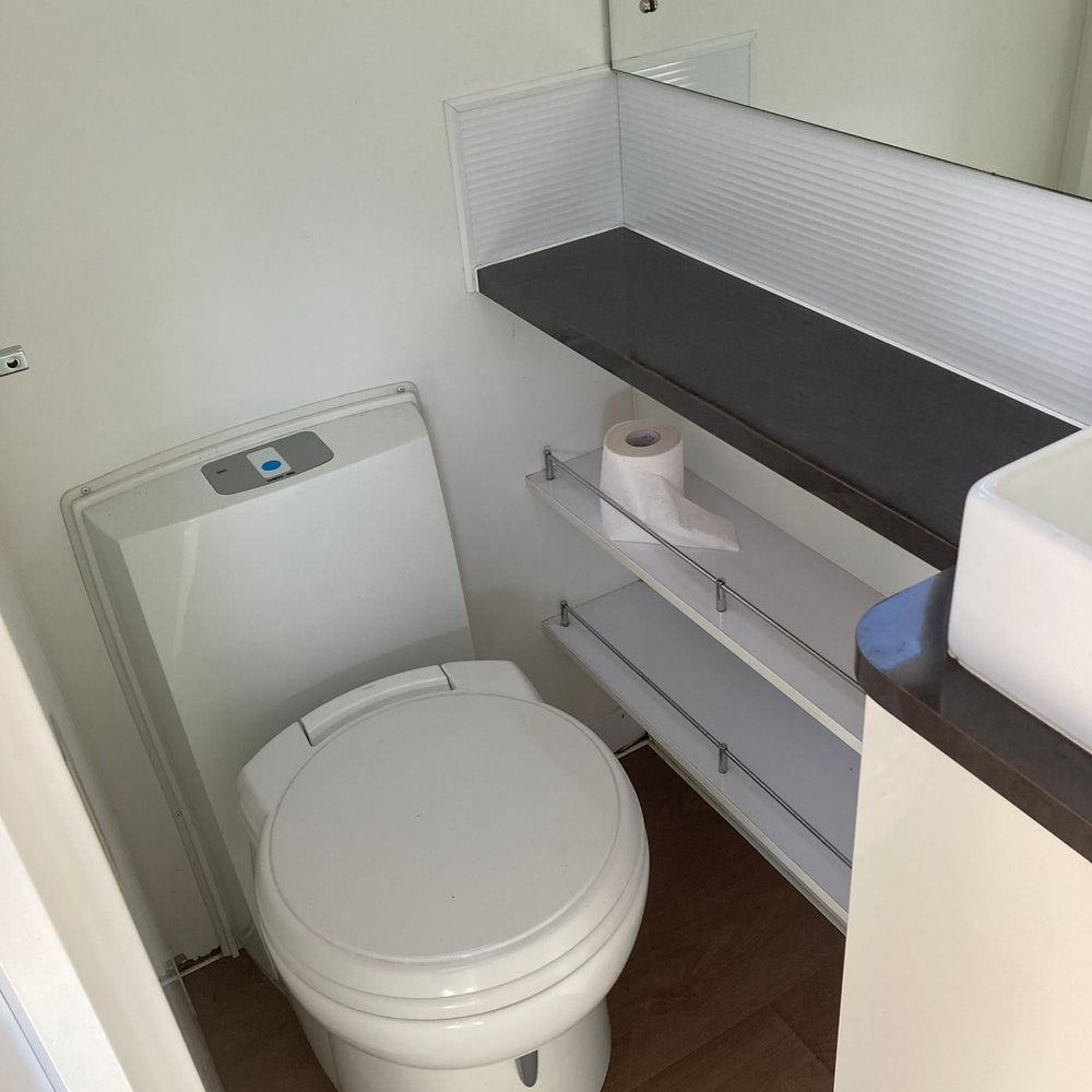 
                  
                    (SOLD) 2014 Roadstar Little Rippa 17.5ft
                  
                