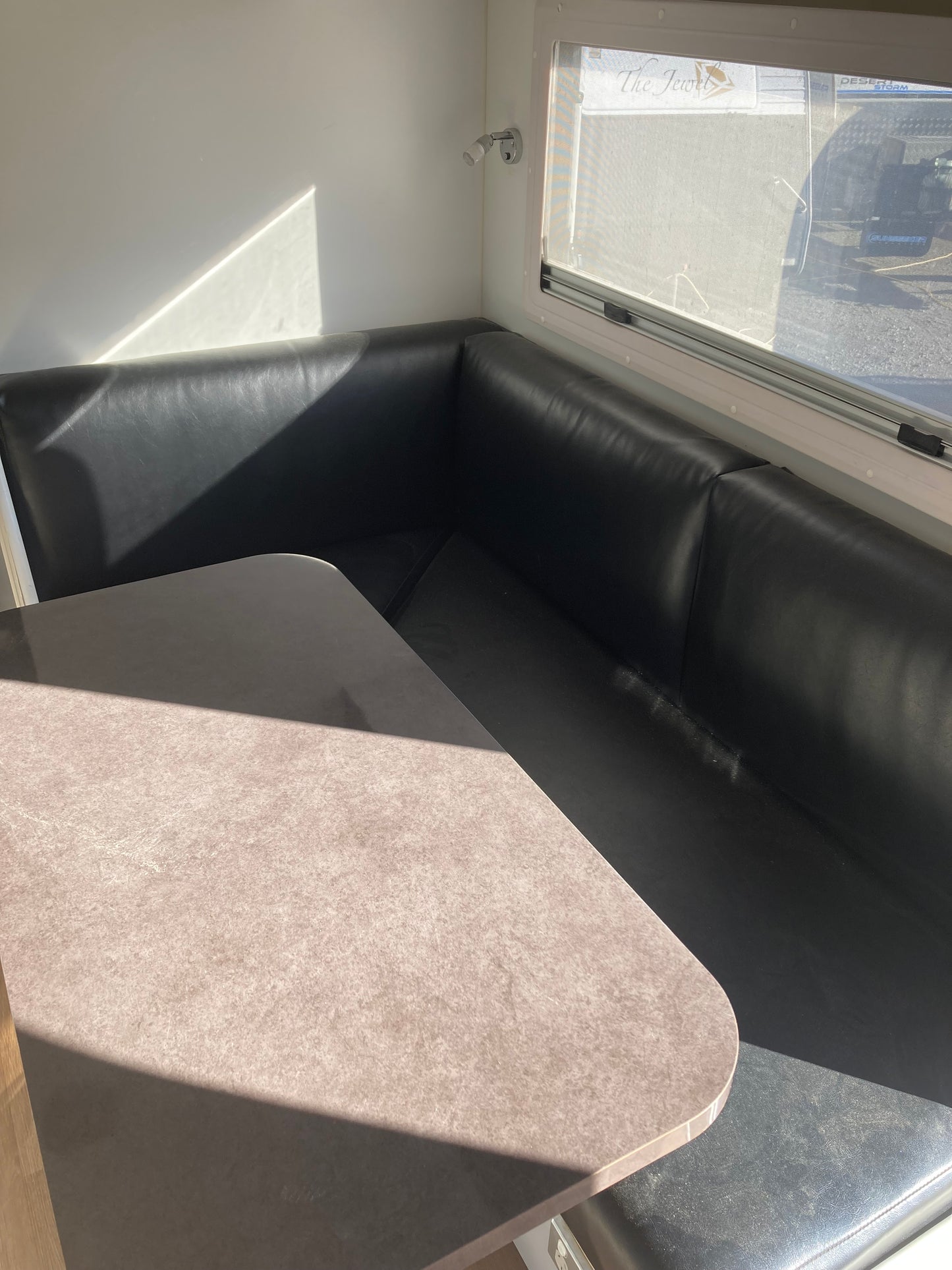 
                  
                    (SOLD) 2014 Roadstar Little Rippa 17.5ft
                  
                