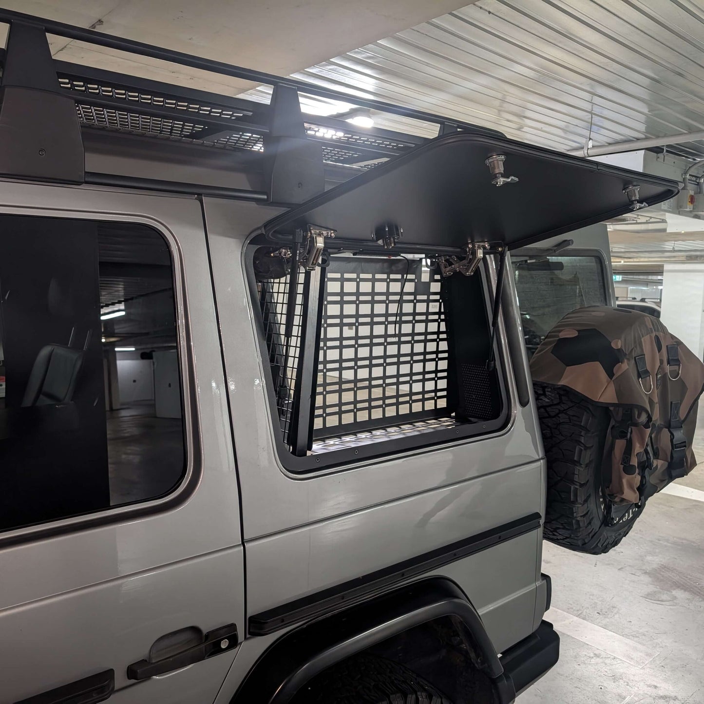 
                  
                    Emuwing Gullwing Window to Suit Mercedes G-Wagon
                  
                
