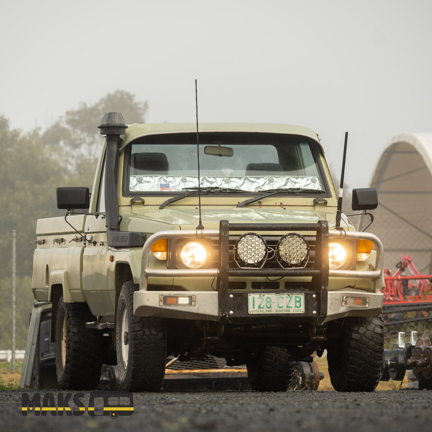 
                  
                    Solar Screens 75 Series Landcruiser
                  
                