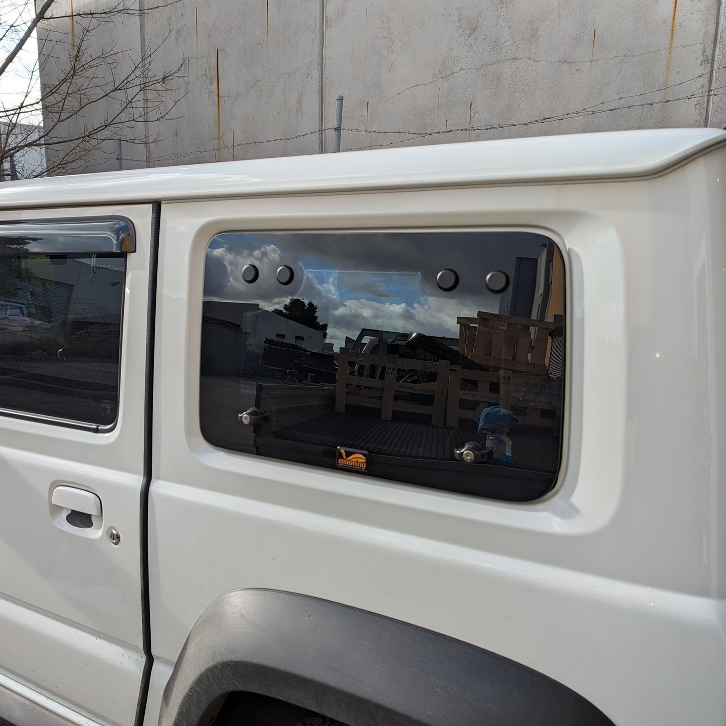 
                  
                    Emuwing Gullwing Window to Suit Suzuki Jimny Gen4 JB74 (2018–Present)
                  
                