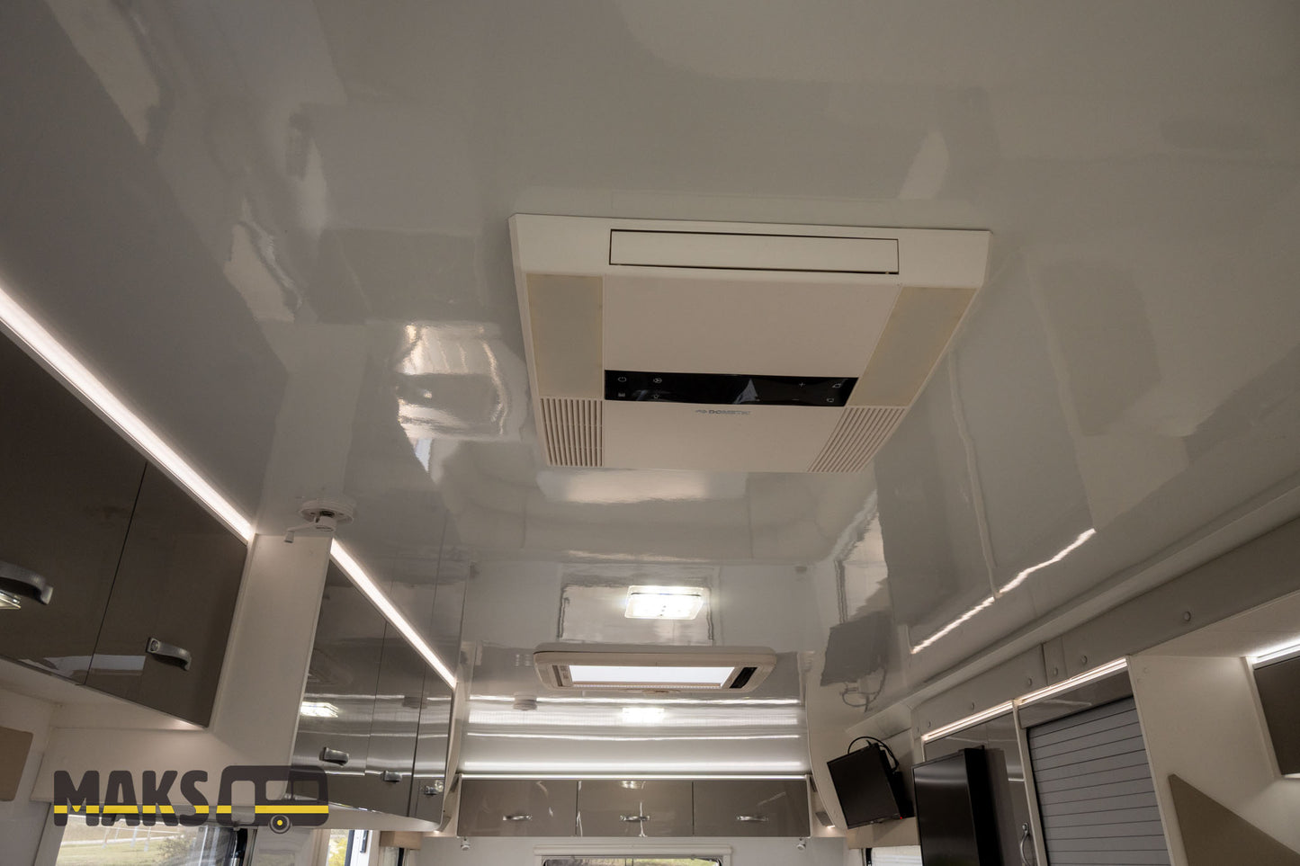 
                  
                    2019 Avida Topaz 23ft
                  
                