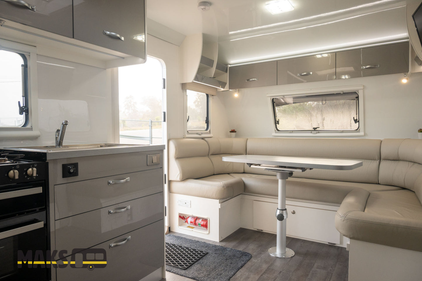 
                  
                    2019 Avida Topaz 23ft
                  
                