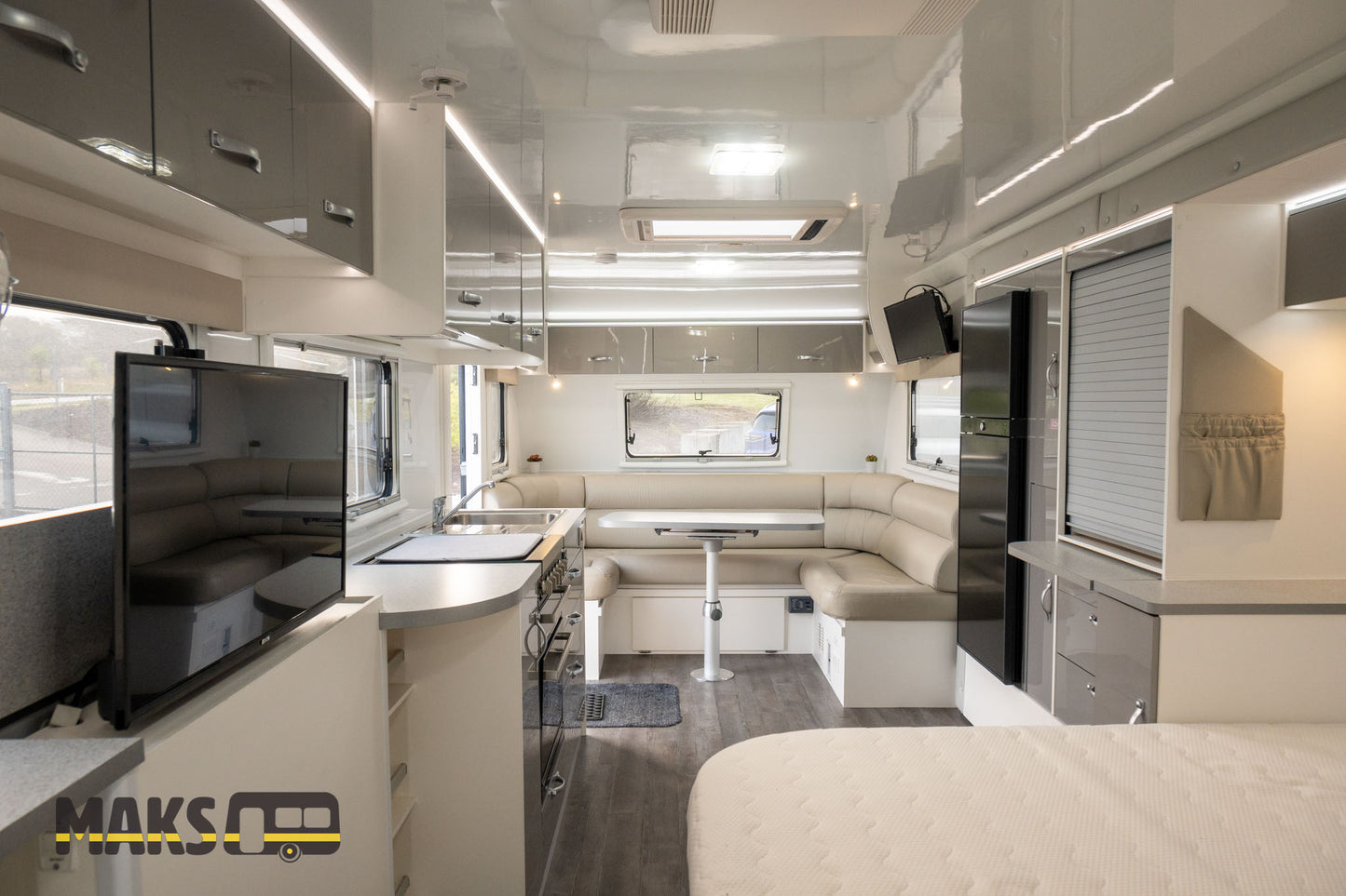 
                  
                    2019 Avida Topaz 23ft
                  
                