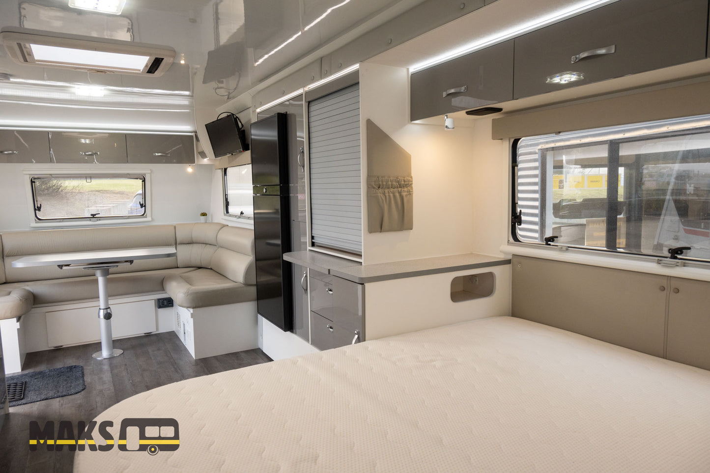 
                  
                    2019 Avida Topaz 23ft
                  
                