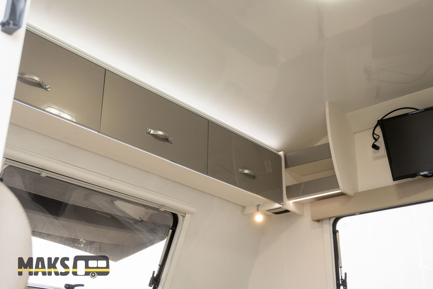 
                  
                    2019 Avida Topaz 23ft
                  
                