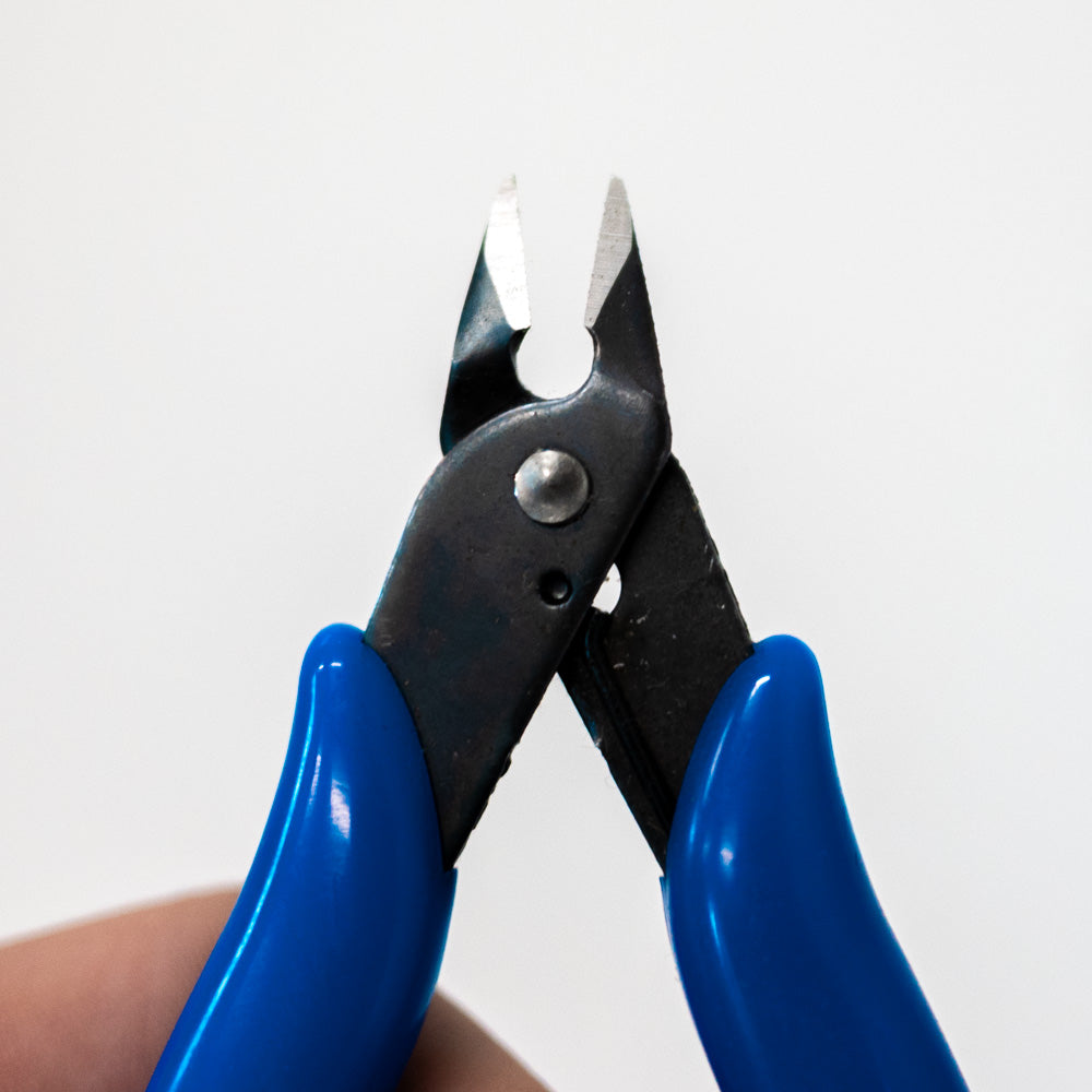 
                  
                    Bushbash Precision Angled Fibre Optic Shears
                  
                