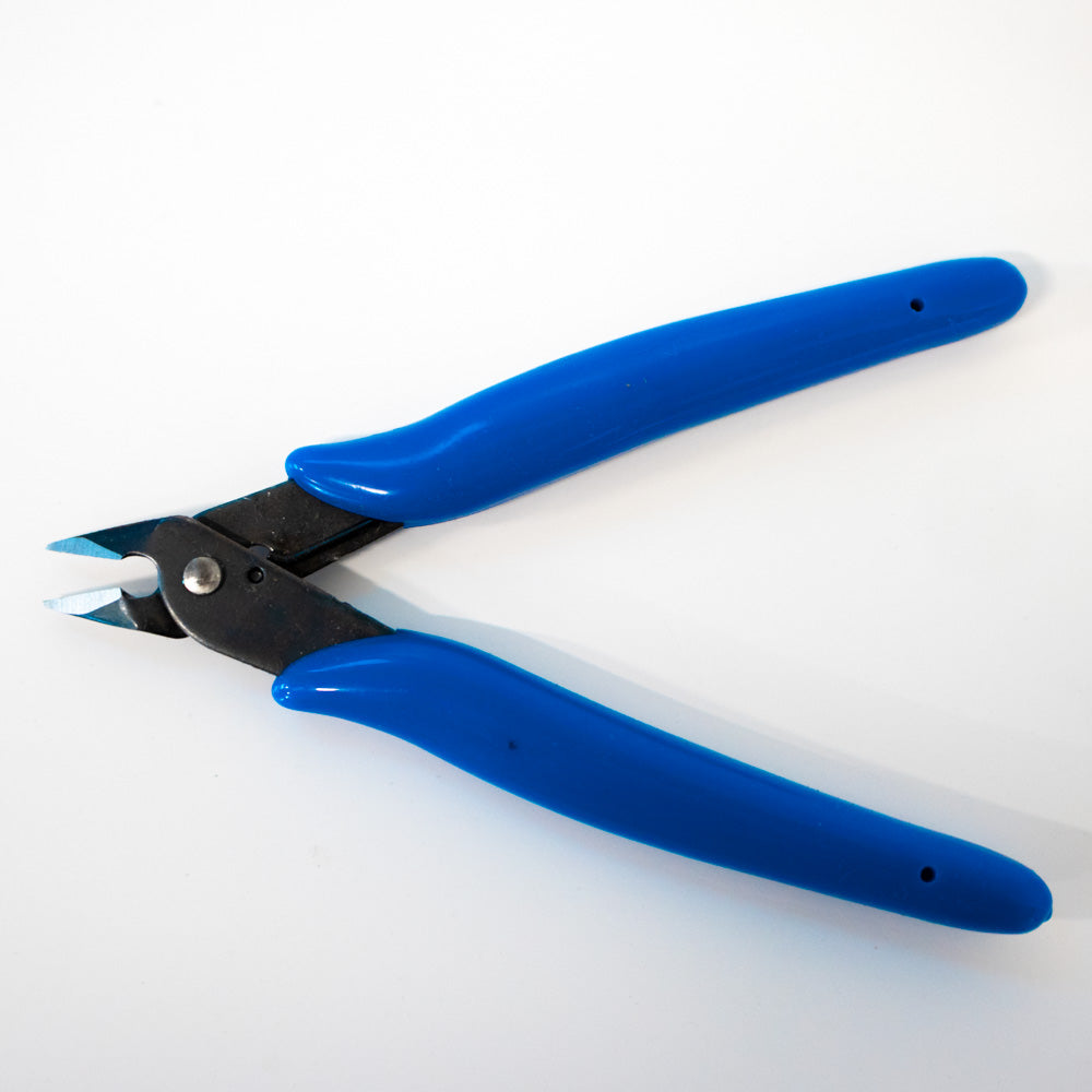 
                  
                    Bushbash Precision Angled Fibre Optic Shears
                  
                