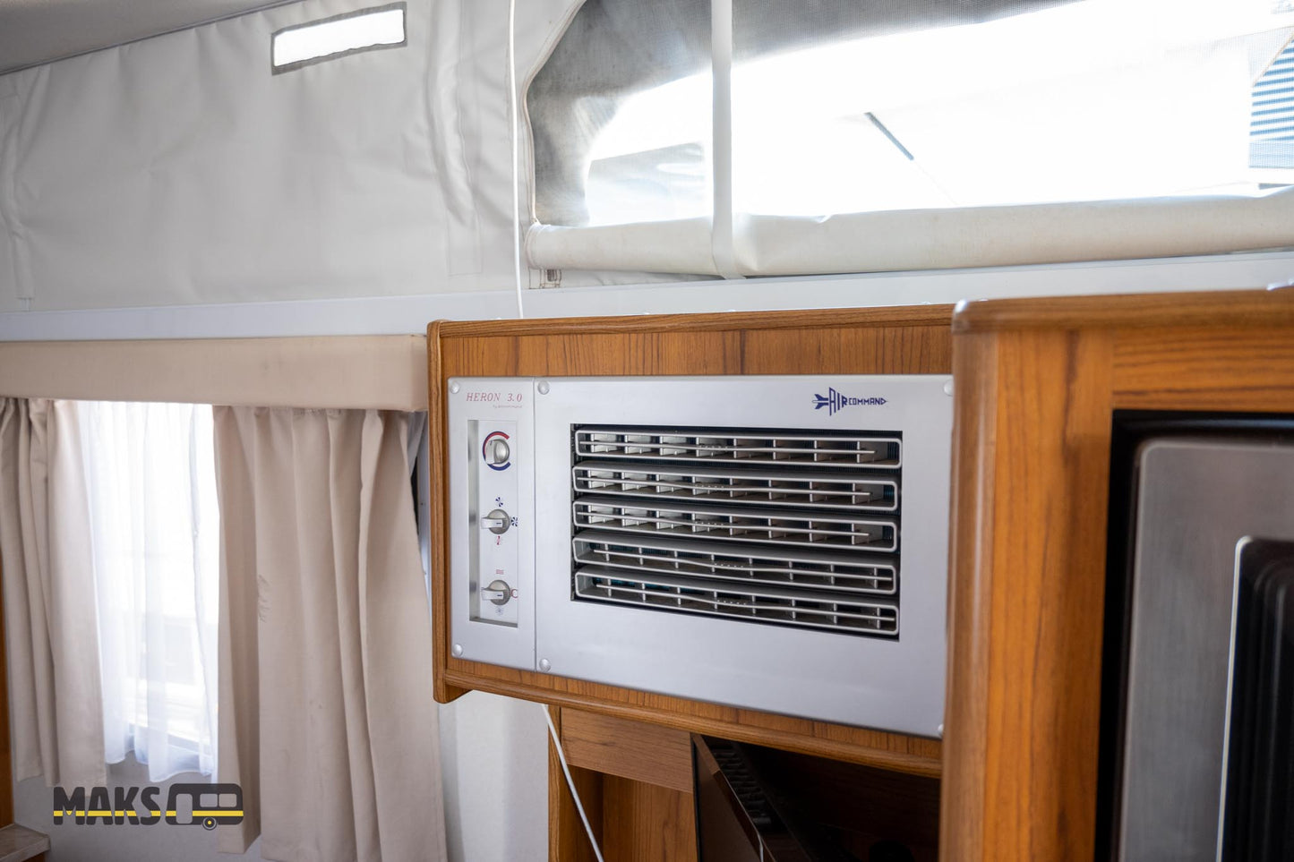 
                  
                    2010 Jayco Sterling 18.5FT
                  
                