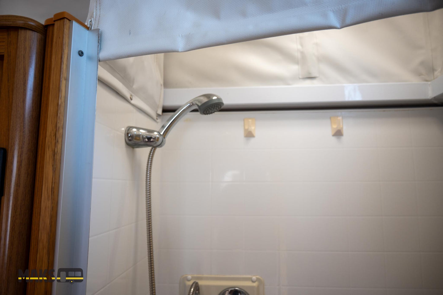 
                  
                    2010 Jayco Sterling 18.5FT
                  
                