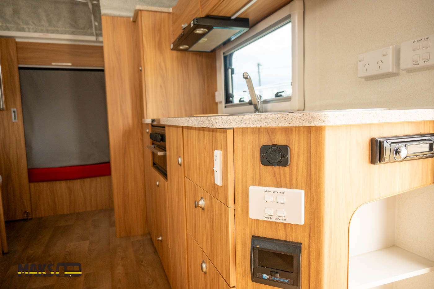 
                  
                    2018 Golf Savannah 16.5ft
                  
                