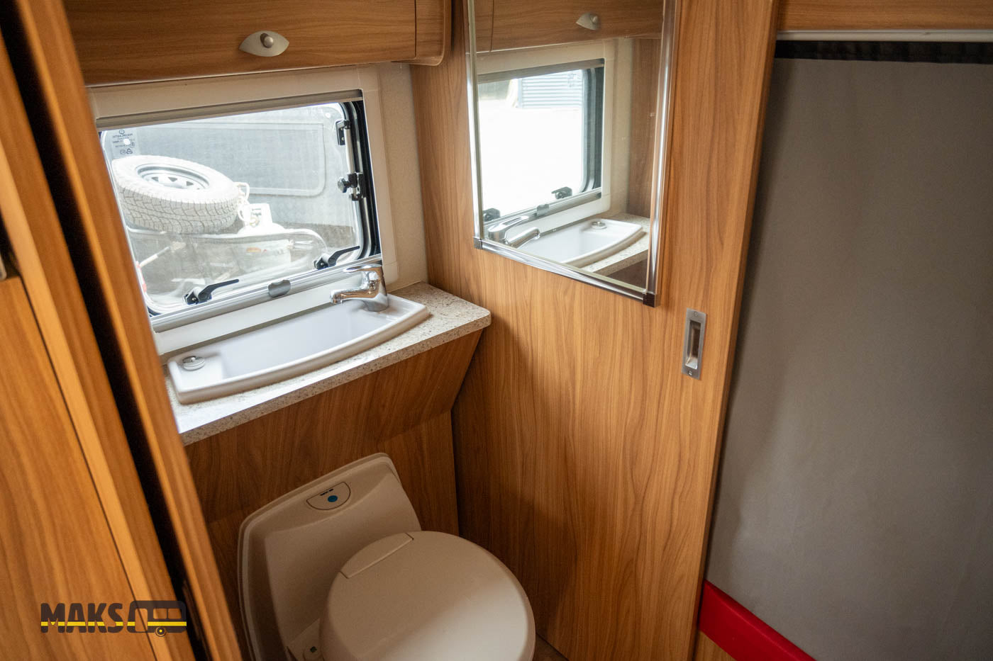 
                  
                    2018 Golf Savannah 16.5ft
                  
                