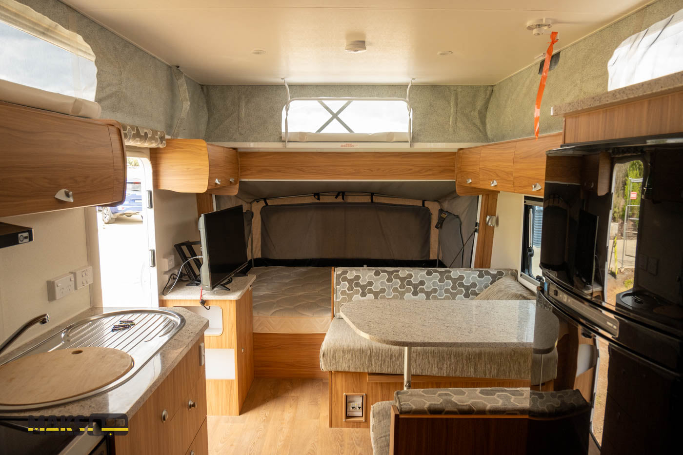 
                  
                    2018 Golf Savannah 16.5ft
                  
                